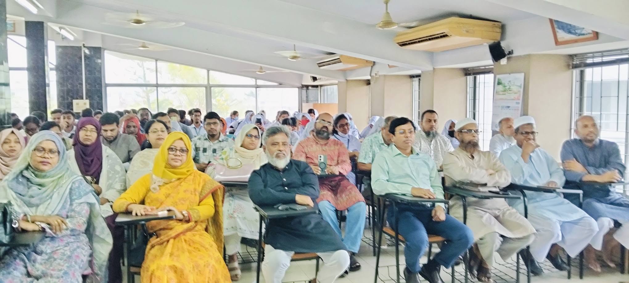৭ জুন ২০২৬ তারিখে বাংলাদেশ-চীন মৈত্রী সম্মেলন কেন্দ্রে জাতীয় বিশ্ববিদ্যালয়ের কারিকুলামে কর্মমুখী শিক্ষার অন্তর্ভুক্তি বিষয়ে ..