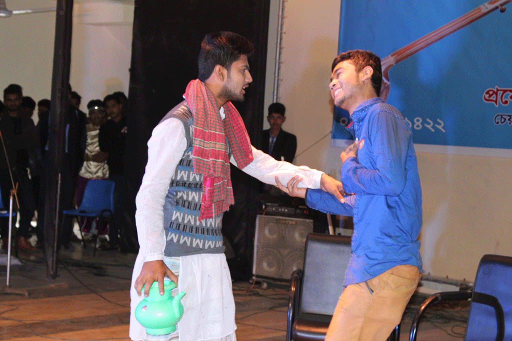 Prize giving 15 Drama Jobborer Keramoti