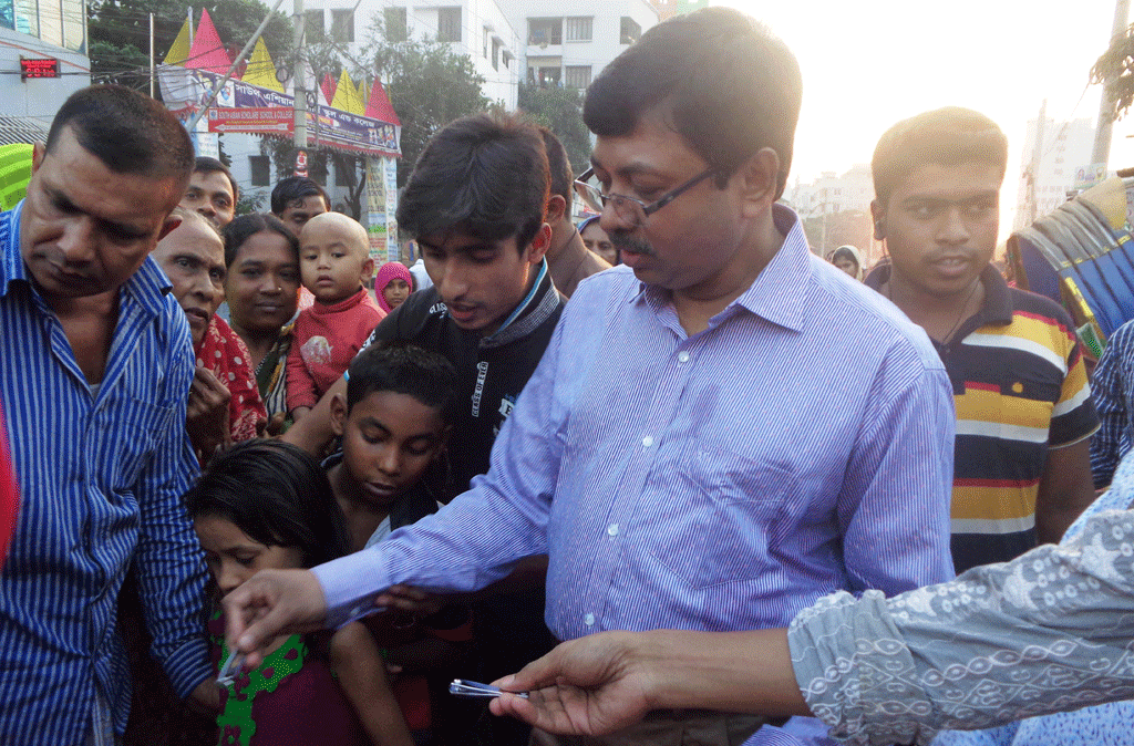 Nail Cutter Distribution and Handwash Program by Rotaract Club  and Icche Ghuri Foundation 18.11.2016  (5)