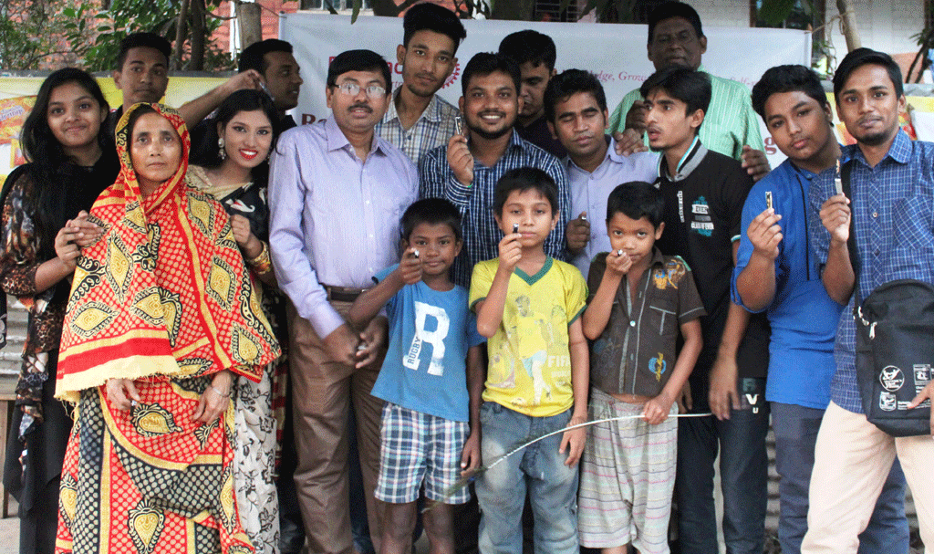 Nail Cutter Distribution and Handwash Program by Rotaract Club  and Icche Ghuri Foundation 18.11.2016  (8)